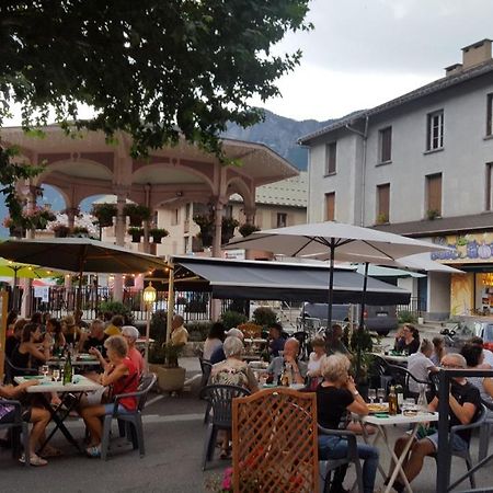 Hotel Restaurant Glaizette LʼArgentière-la-Bessée Buitenkant foto